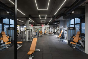 Green Fit. Дизайн интерьера спортзала в Киеве. Дизайнер интерьера Юлия Байдык. Студия дизайна интерьера Alta Idea Interior Design, Киев . Дизайн спортклуба, тренажерного зала _ 15