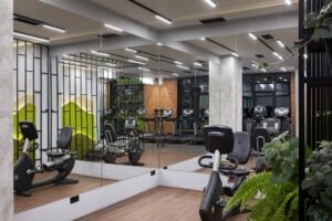 Green Fit. Дизайн интерьера спортзала в Киеве. Дизайнер интерьера Юлия Байдык. Студия дизайна интерьера Alta Idea Interior Design, Киев . Дизайн спортклуба, тренажерного зала _ 3